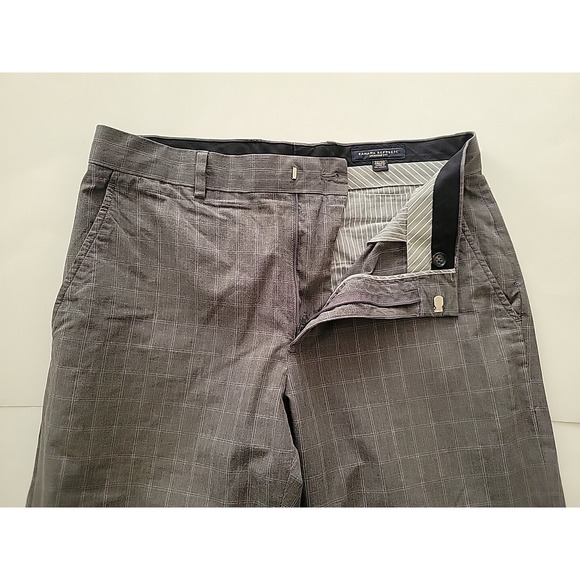 Banana Republic Mens 32x30 Modern Fit Flat Front Chino Dress Pants Gray EUC - Picture 3 of 5